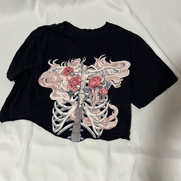 Black Crop Top with Skeleton and Pink Roses - Picture 1 of 3